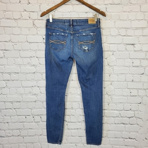 ABERCROMBIE & Fitch Distressed Denim Skinny Jeans - Picture 6 of 6